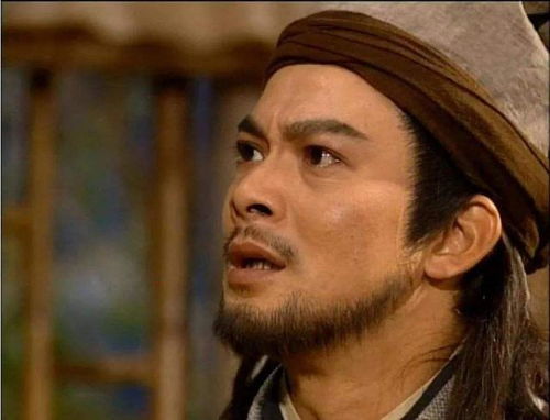 (乔峰是洪七公的师傅吗)乔峰和洪七公是《天龙八部》中的师徒，两位武林高手关系深厚