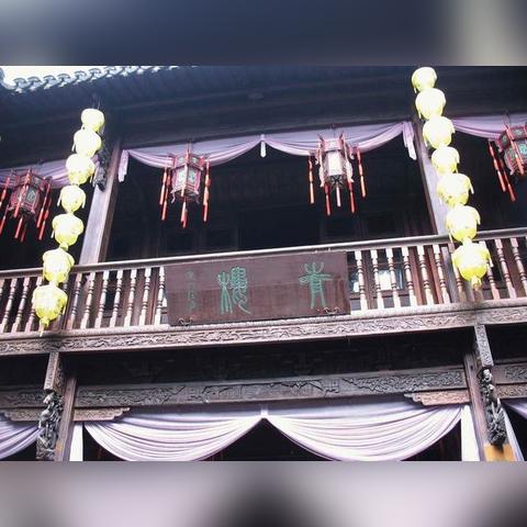 (复古传奇烟花之地)探索微变复古传奇：寻找神秘烟花使者的冒险之旅