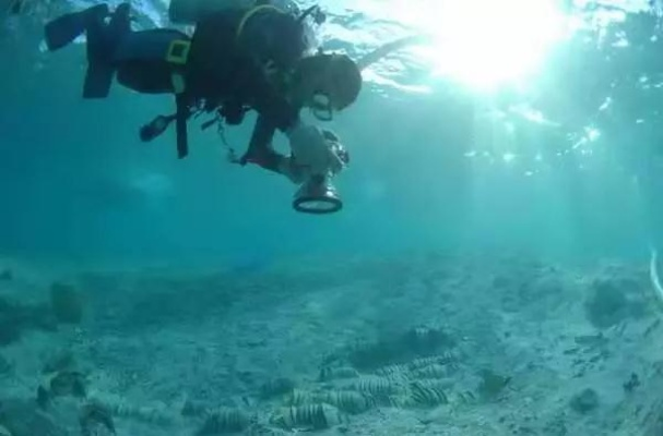 深海探秘：小小航海士外传水下遗址揭秘，科技与历史交织的文明密码解读