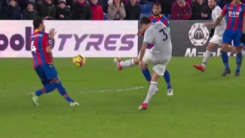 (足坛远射集锦)足坛远射之王：绝对技术与无与伦比的进球技巧