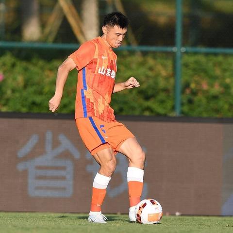 体验重返现场游戏的无限乐趣：沉浸在虚拟现实中的真实冒险之旅