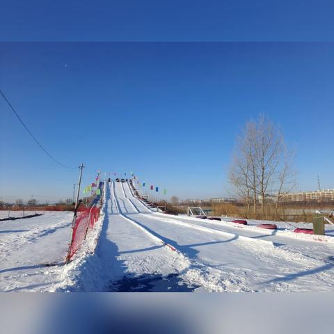 四大无敌英雄组合，挑战最终神秘迷宫，显露出他们的强大实力与团队默契