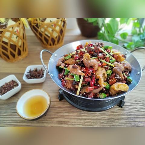 (乱炖江湖漫画原著)热闹非凡！探秘乱煮江湖折扣平台的独特魅力与优惠活动