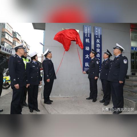 龙城铁骑是交警吗?他们的工作职责和交警有何不同?让我们一起探究! 龙城铁骑是交警吗?他们的工作职责和交警有何不同?让我们一起探究!