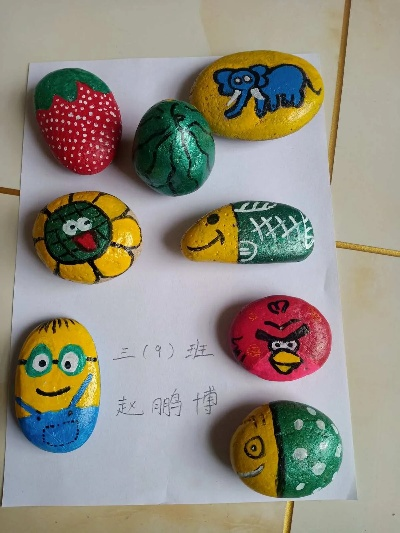 (小学生鹅卵石画)从一年级到三年级：探索鹅卵石画的奇妙世界
