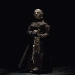 突破自我，领先潮流！参与超凡先锋女仆活动，尽展风采展示独特魅力