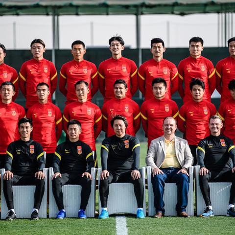 (足坛之我为豪门 小说)足坛之我为豪门：闪耀的辉煌，绝对的实力