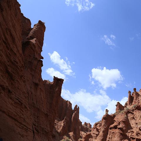 (冰峰游戏土豆视频)冰峰游戏：冰与火的极限挑战，探索未知的冒险世界