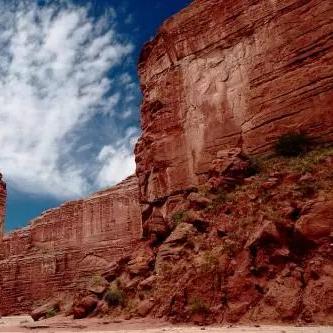 (冰峰游戏土豆视频)冰峰游戏：冰与火的极限挑战，探索未知的冒险世界