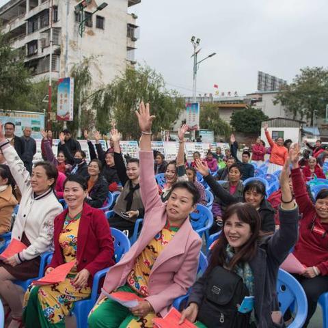 热血辅助全民热血：一场激情四溢的游戏盛宴，点燃你的青春热情与战斗欲望