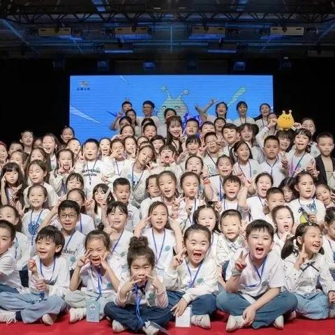 (疯狂的麦咭冒险游戏)探寻疯狂的麦咭世界：穿越时空的电子音乐之旅