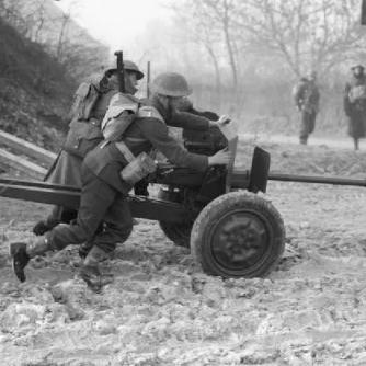 法国二战坦克大全：探寻历史背后的军事辉煌与技术革命