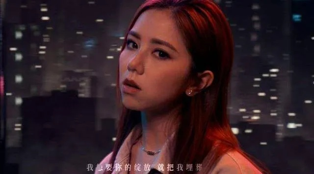 探索并赞美邓紫棋的音乐才华：以《如果世上没有你》的原创与演唱为中心的深度解析