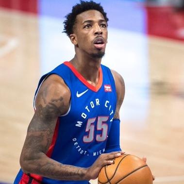 (老鹰获胜)惊险一刻！老鹰在绝杀时刻以109-108险胜国王，续写胜利传奇