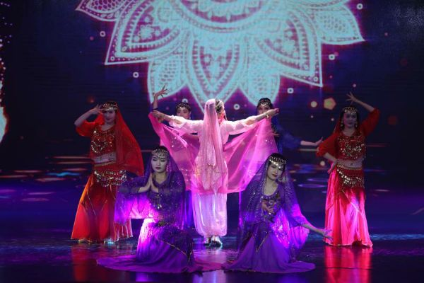 舞蹈《天竺少女》：神秘东方风情舞曲的绝美之旅