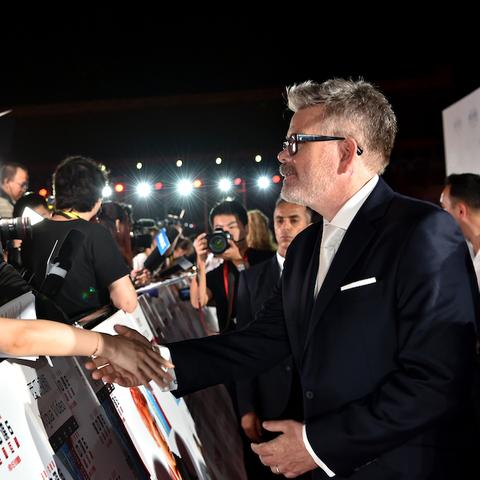 以创新操作和丰富关卡为看点，带你领略西蒙的猫跑酷官方版的无限魅力