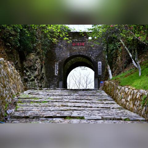 (春秋传奇游戏)探寻历史的魅力：下载春秋传奇，重温传统情怀