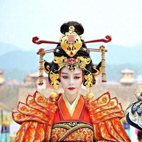 以魅力与策略并重的家庭教师手游690为引导，探讨现代手机游戏发展新潮流