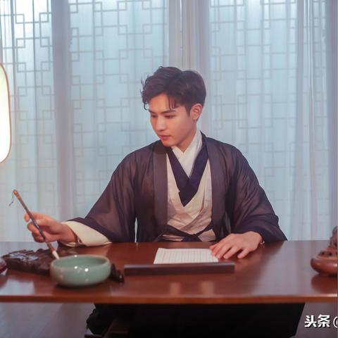 (红尘幻的所有小说)红尘幻去哪了？寻找失落的梦境，探寻心灵深处的迷失之旅"。