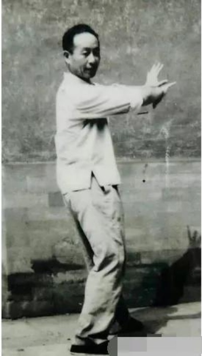 刘汉顶硬气功：探秘古老传统功夫，揭示其源起、理论与实践方式