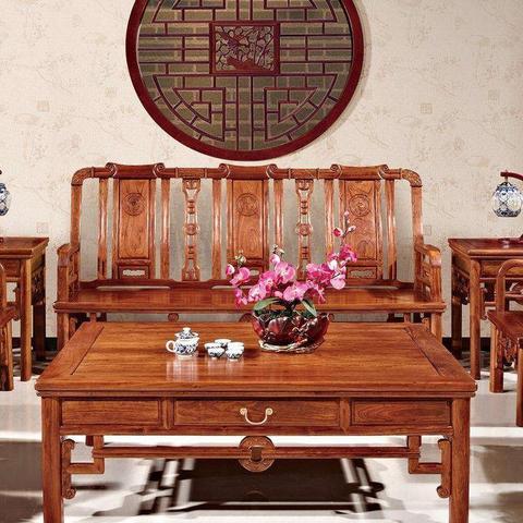 (苹果公司历程八个过程)探究苹果公司的崛起：从简单代工厂到科技霸主的转变与挑战