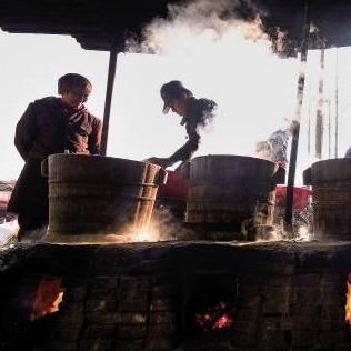 探索英雄打怪兽的多重身份，揭示他们在历史与文化中的不同称谓